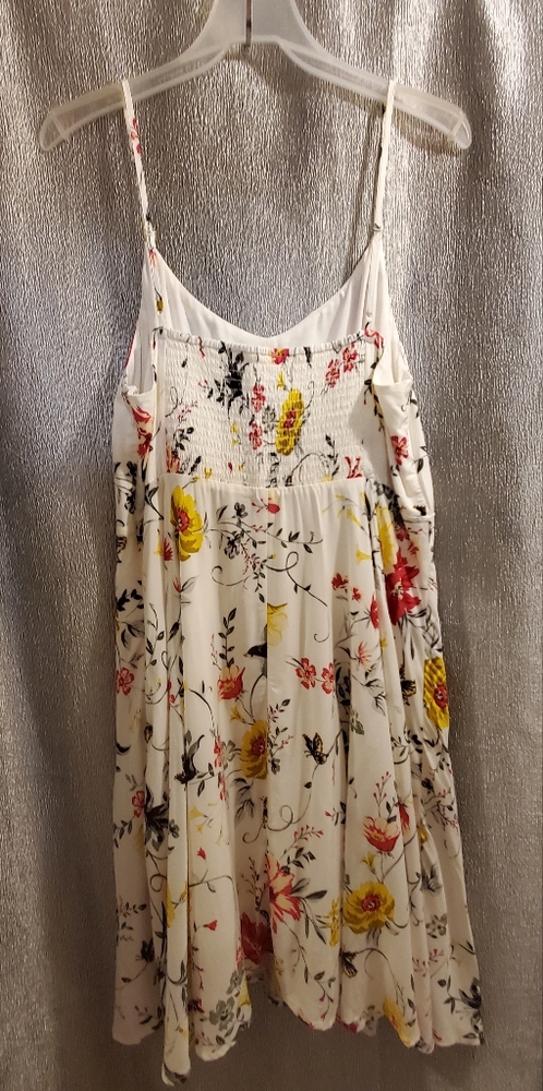 Dress - Picture 2 of 5